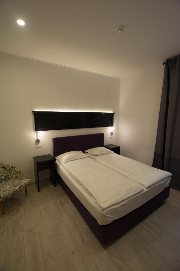 Bed and Breakfast Casa Branga Deva Esterno foto