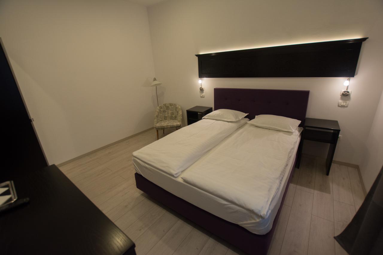Bed and Breakfast Casa Branga Deva Esterno foto