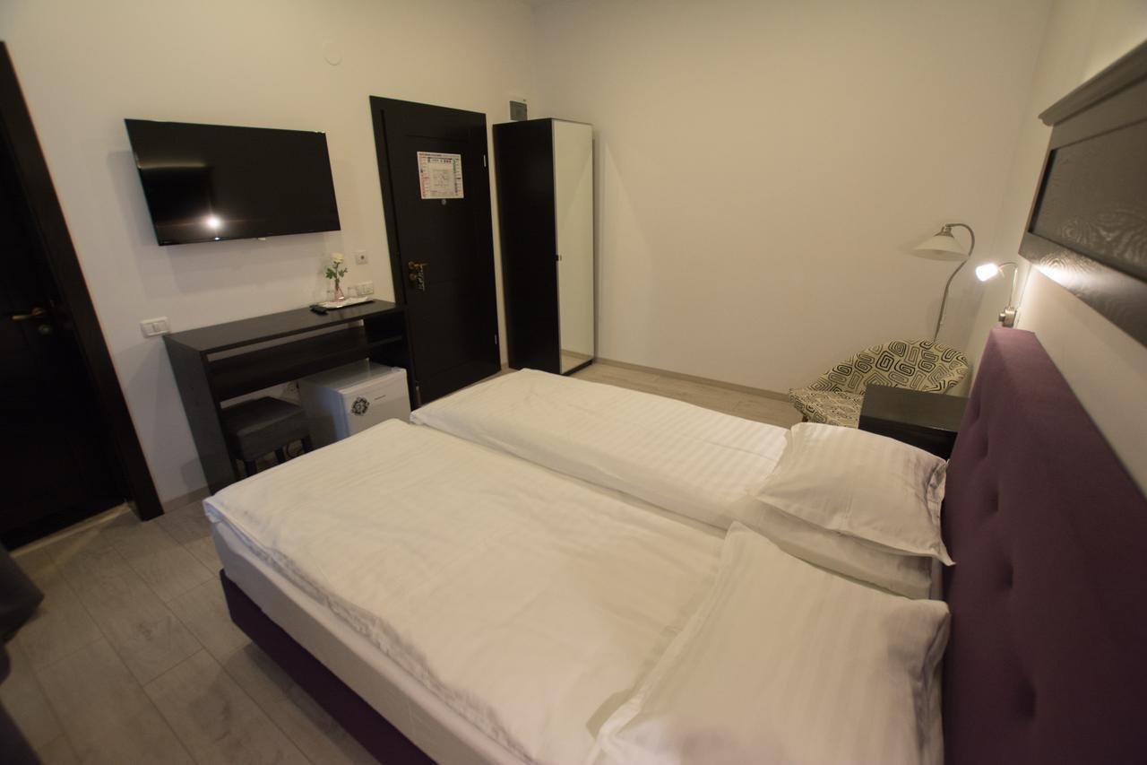 Bed and Breakfast Casa Branga Deva Esterno foto