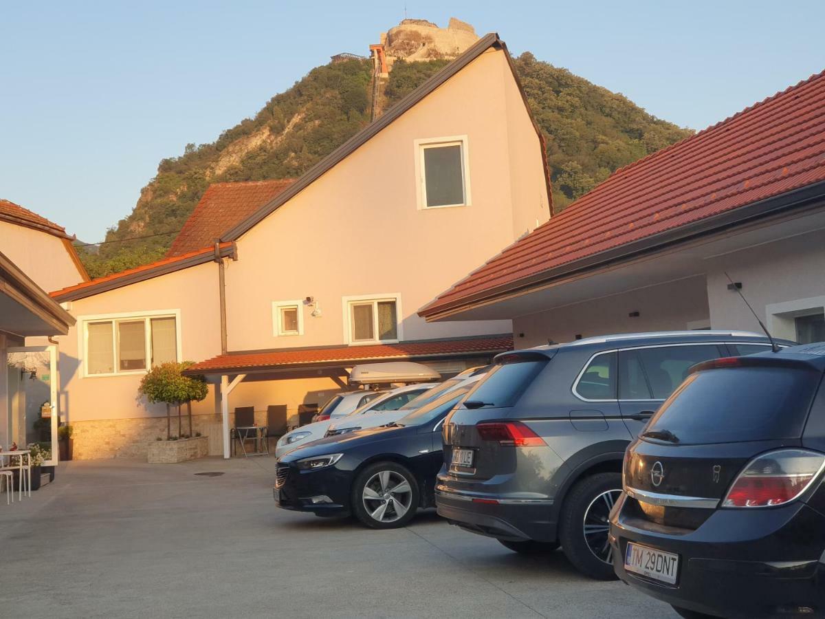 Bed and Breakfast Casa Branga Deva Esterno foto